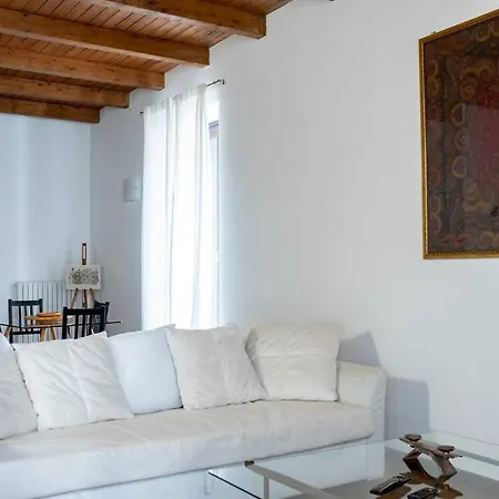 Cavour Elegant At Massimo Theater Apartment