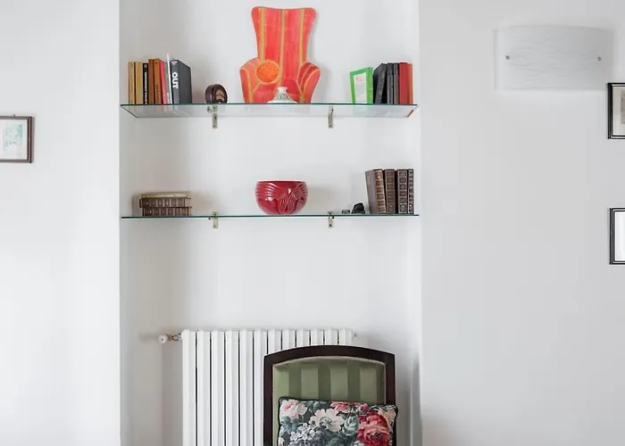 Cavour Elegant At Massimo Theater Palermo